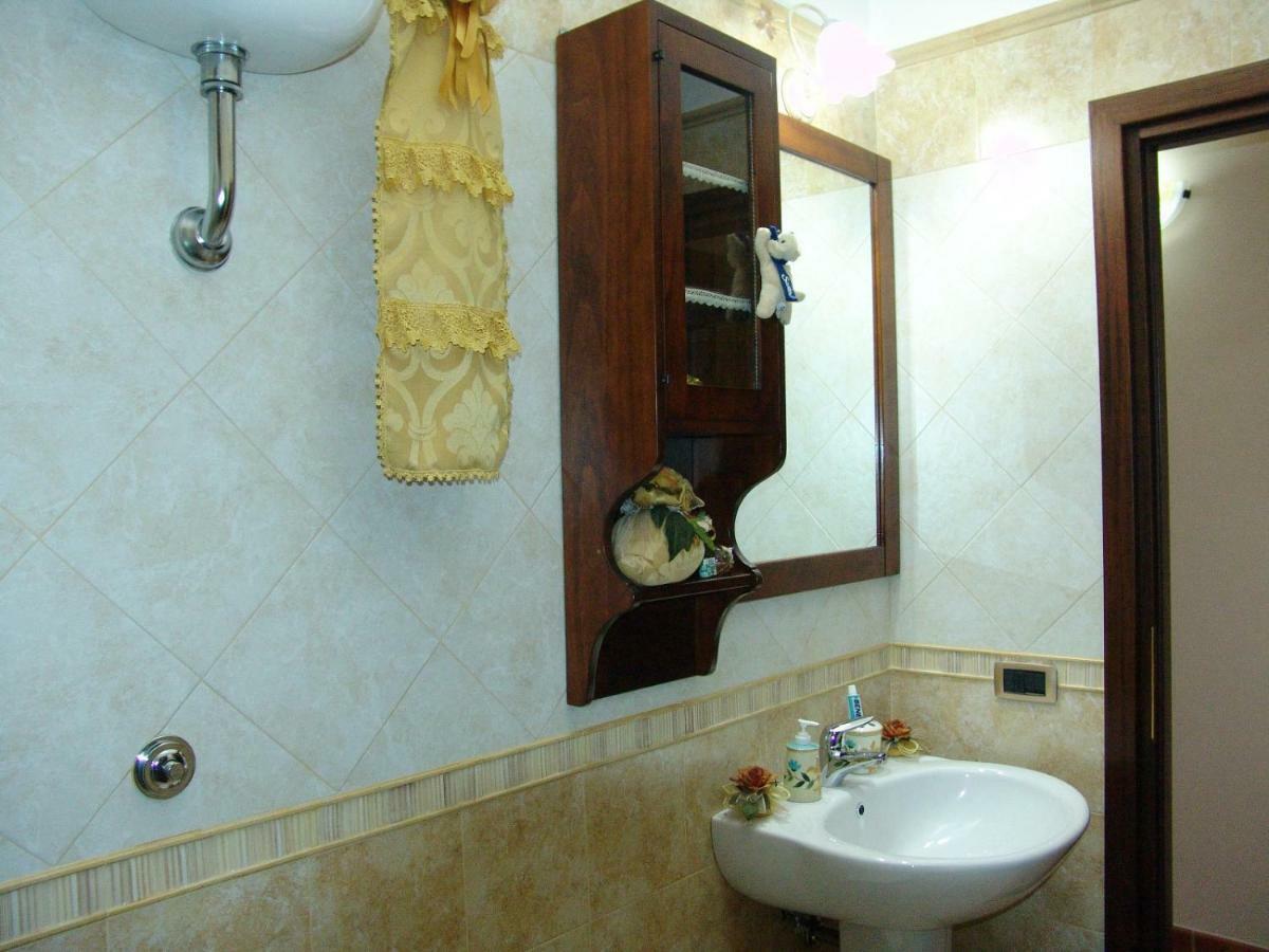 スカファーティ Pompei House Bed & Breakfast エクステリア 写真